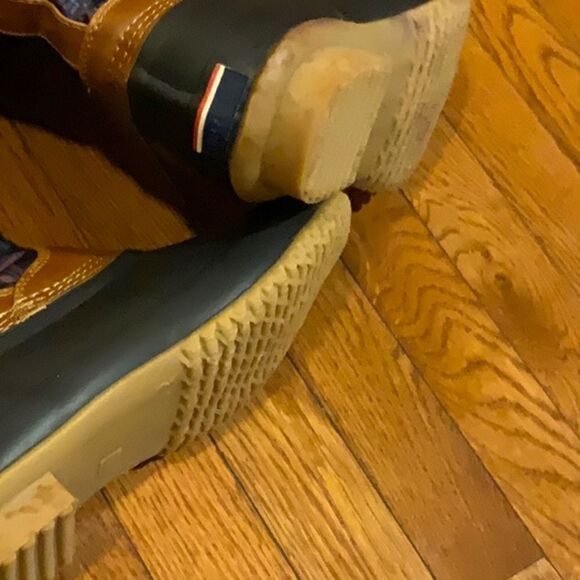 Tommy Hilfiger snow/rain boots . - Picture 6 of 8